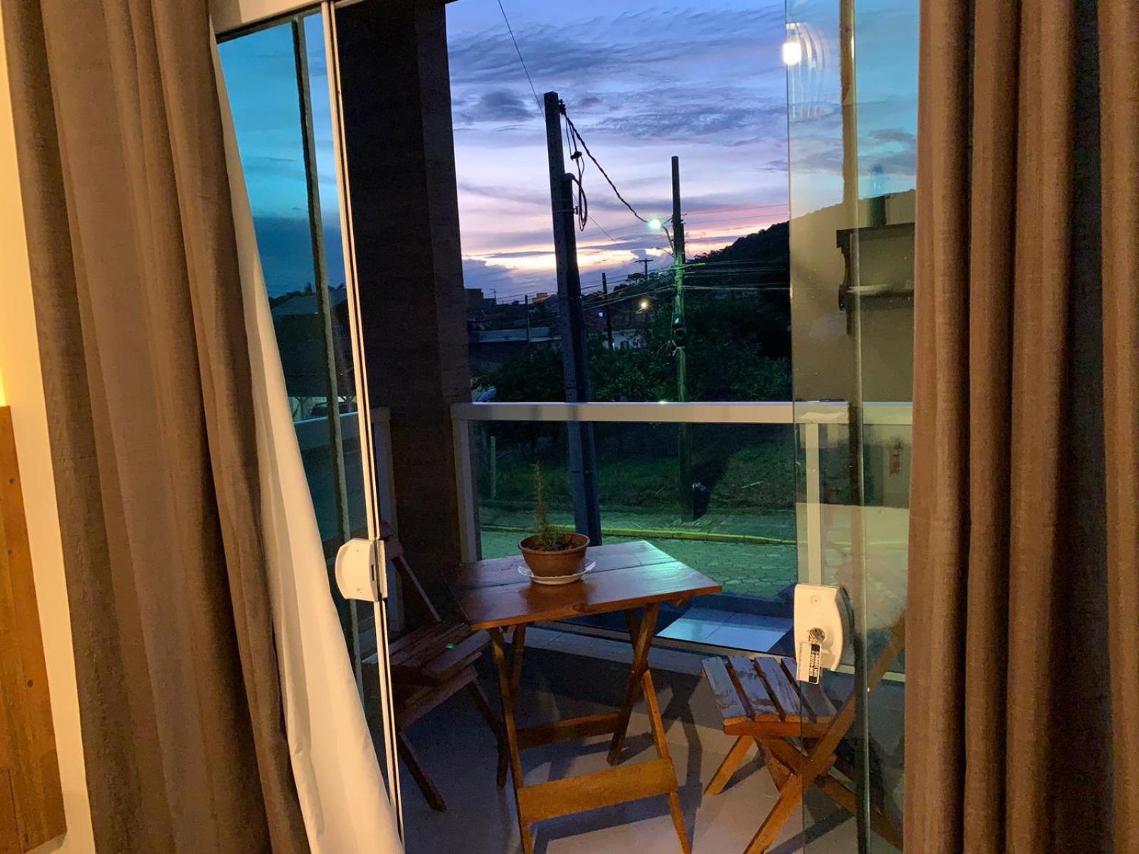 Residencial Mae Terra Aparthotel บอมบินญัส ห้อง รูปภาพ